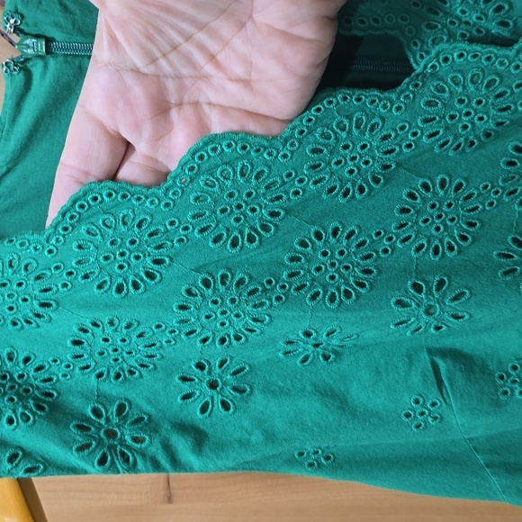 J. CREW Kelly Green Eyelet Dress Sz 12 - Picture 12 of 12
